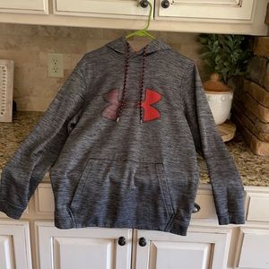 Men’s medium under armour hoodie